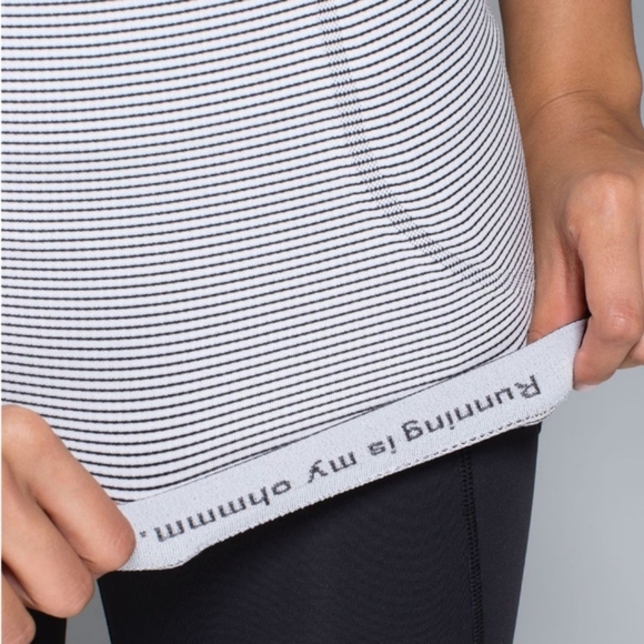 Lululemon Run: Swiftly Tech Racerback. Striped. Black and white. Size 6. - Picture 3 of 10